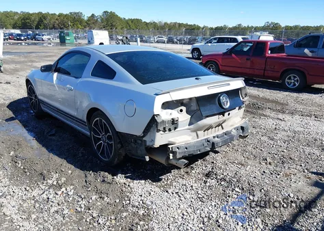 2013 Ford Mustang V6 Premium from USA, damaged, VIN 1ZVBP8AM0D5224931
